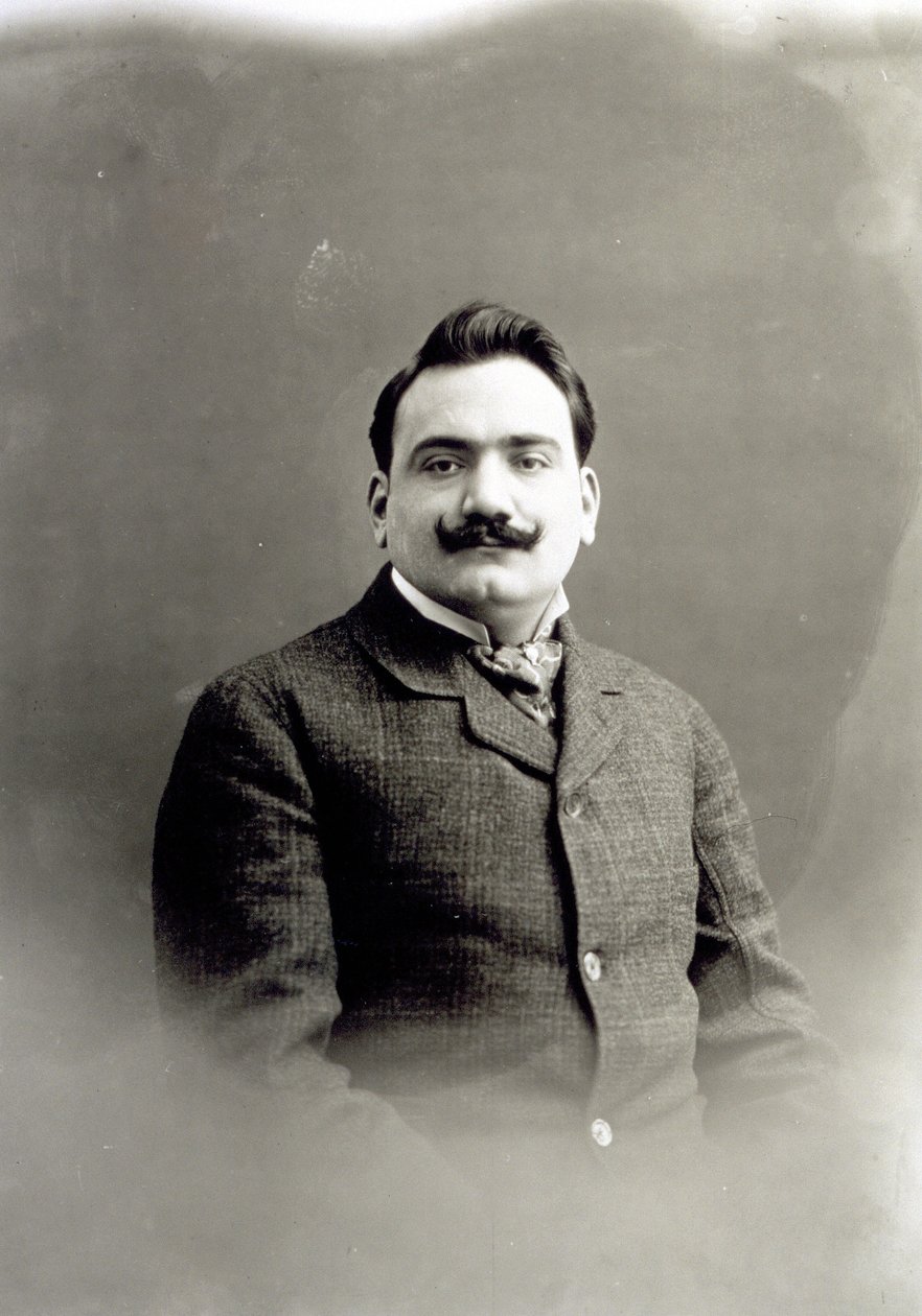 एनरिको कारुसो का पोर्ट्रेट, c.1900 द्वारा इतालवी फोटोग्राफर