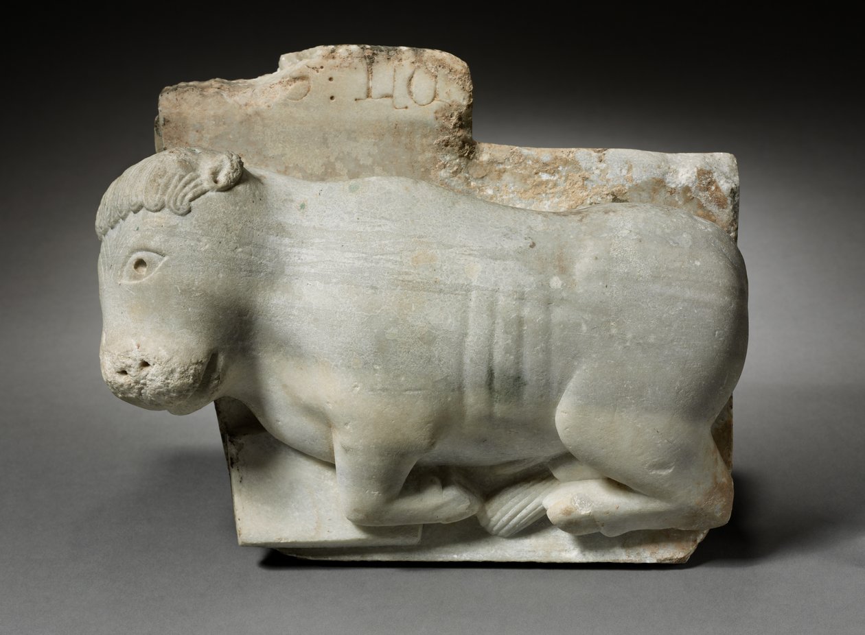 सेंट ल्यूक के बैल के साथ एक राजधानी का टुकड़ा, c.1175-1200 द्वारा इतालवी स्कूल