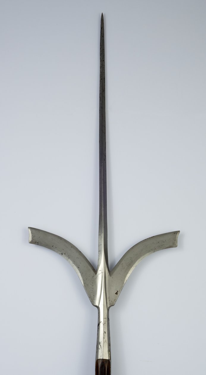 फ्र्यूली स्पीयर, c.1600-1625 (इस्पात और लकड़ी) द्वारा इतालवी स्कूल