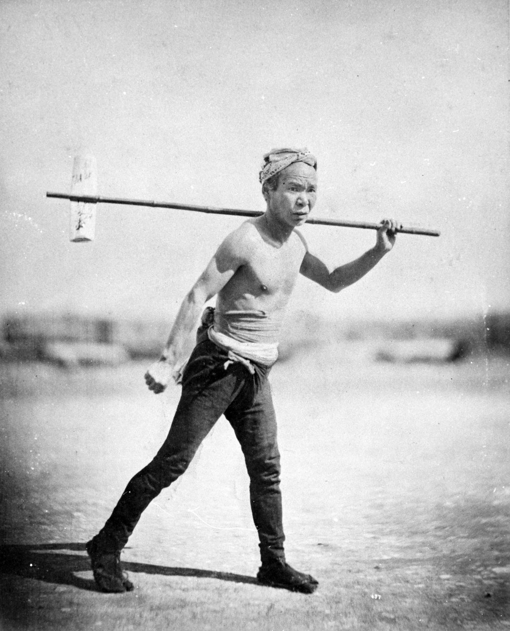 जापानी मैसेंजर, c.1870s द्वारा जापानी फोटोग्राफर
