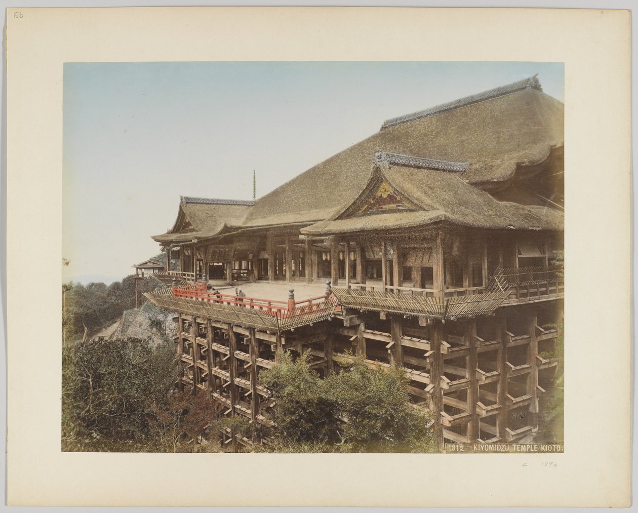 कियोमिडज़ू मंदिर, क्योटो, जापान, c.1890 (हाथ से रंगीन b/w फोटो) द्वारा जापानी फोटोग्राफर