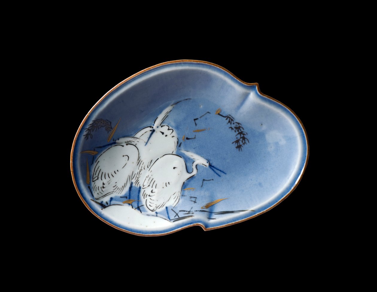 अरीता डिश, c.1730-40 (नीले और सोने और चांदी के साथ चीनी मिट्टी के बरतन) द्वारा जापानी स्कूल