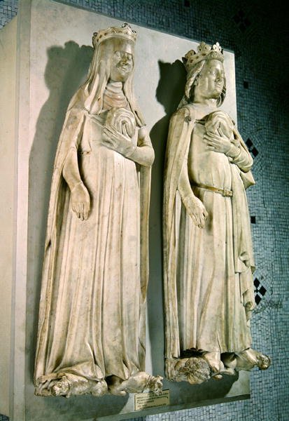 चार्ल्स चतुर्थ (1295-1328) 'ले बेल' और जीन डी'एवरेक्स (1305-71) (संगमरमर) के पुतले द्वारा जीन डे लीज