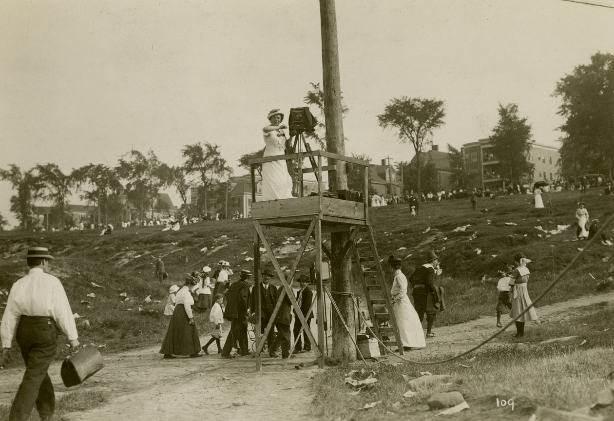 बील्स सेल्फ-पोर्ट्रेट, c.1905-40 (जिलेटिन सिल्वर फोटो) द्वारा जेसी टार्बो बील्स