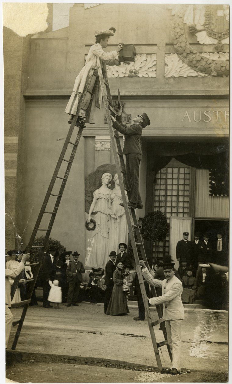जेसी टैरबॉक्स बील्स, सेल्फ-पोर्ट्रेट, वर्ल्ड्स फेयर सेंट लुइस, c.1905-40 (जिलेटिन सिल्वर फोटो) द्वारा जेसी टार्बो बील्स