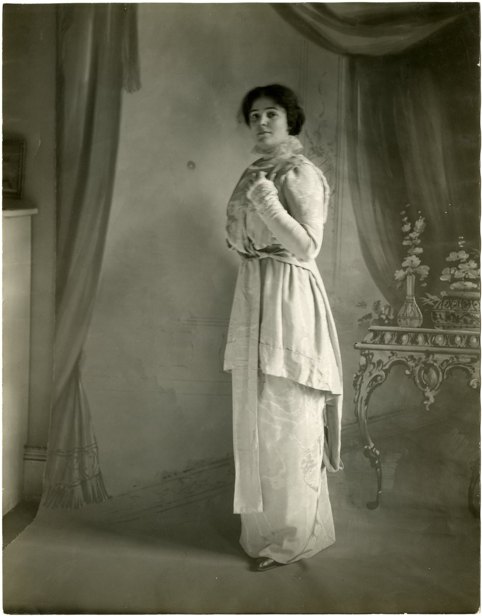 आर्किड मौआ, मौरिस, c.1905-18 (जिलेटिन सिल्वर फोटो) द्वारा जेसी टार्बो बील्स