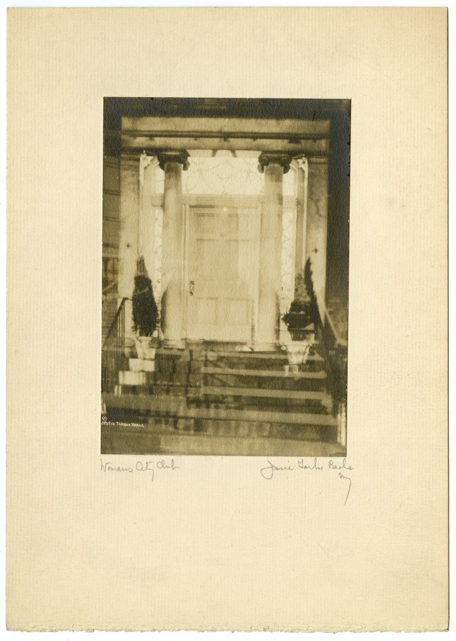 वूमन्स सिटी क्लब, बोस्टन, मास, यूएसए, c.1902-10 (जिलेटिन सिल्वर फोटो) द्वारा जेसी टार्बो बील्स