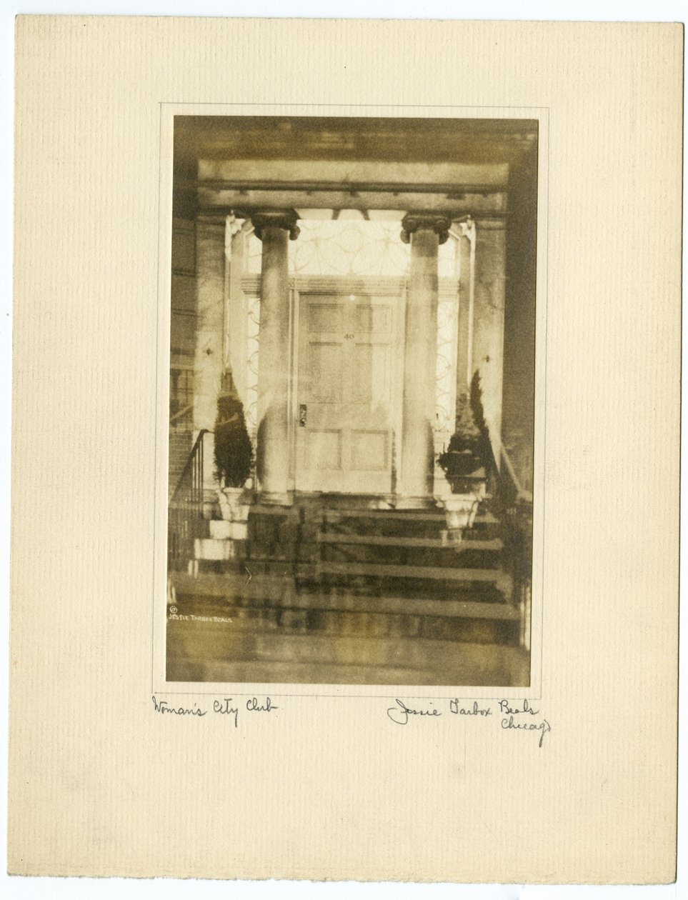वूमन्स सिटी क्लब, बोस्टन, यूएसए, c.1902-10 (जिलेटिन सिल्वर फोटो) द्वारा जेसी टार्बो बील्स