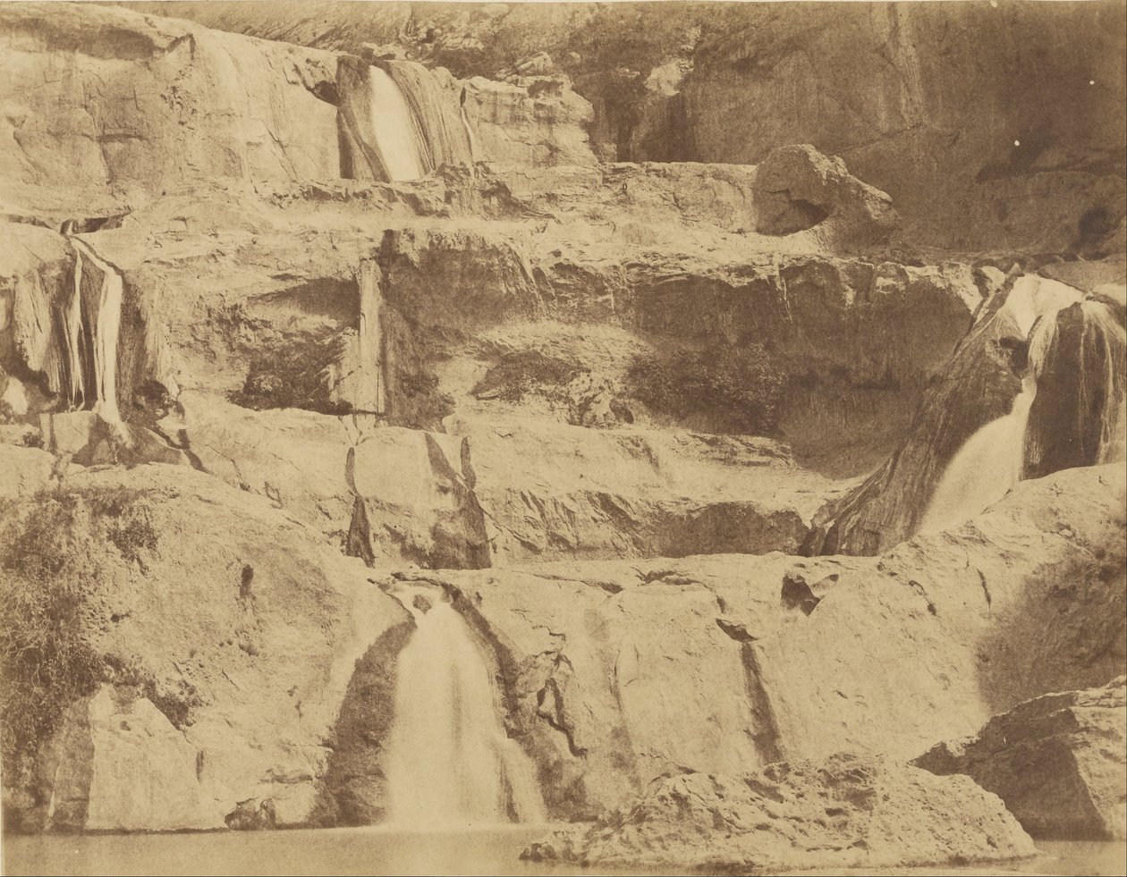 (Cascade dEl-Ourit, Tlemcen, अल्जीरिया) द्वारा जॉन ब्यासली ग्रीन