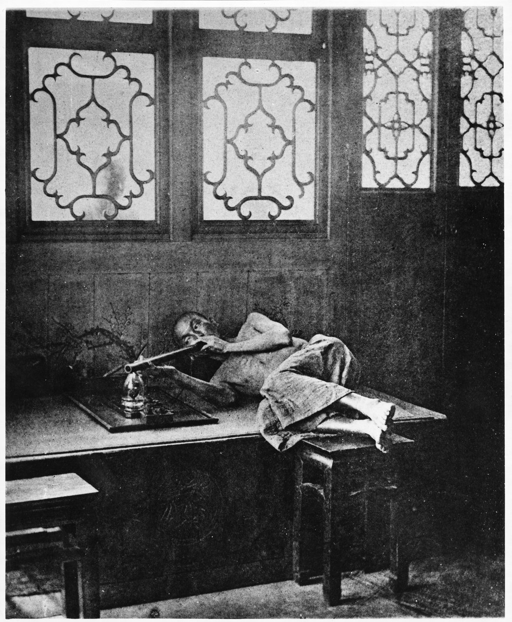 ओपियम स्मोकर, c.1867-72 द्वारा जॉन थॉमसन