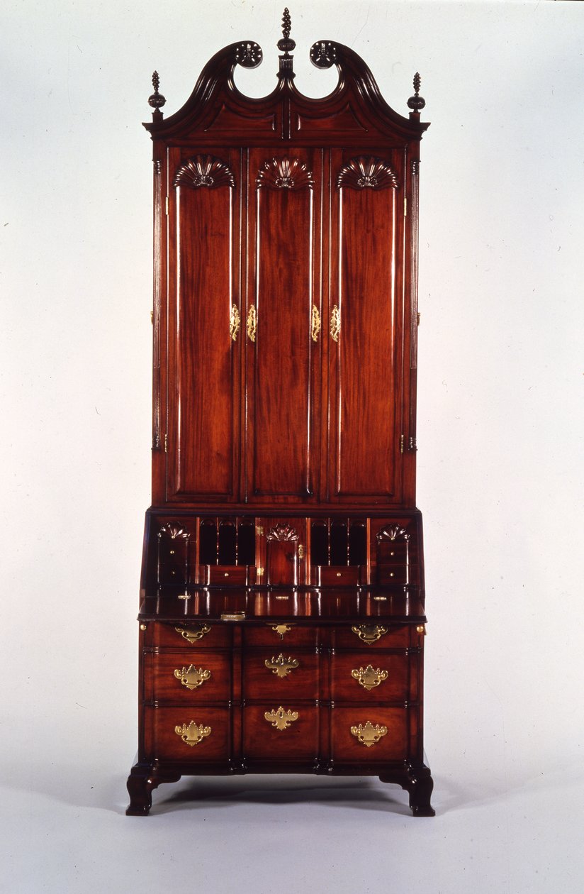 निकोलस ब्राउन चिप्पेंडेल ब्लॉक-एंड-शेल डेस्क और किताबों की अलमारी, c.1760-70 (महोगनी) द्वारा जॉन (attr।) गोडार्ड
