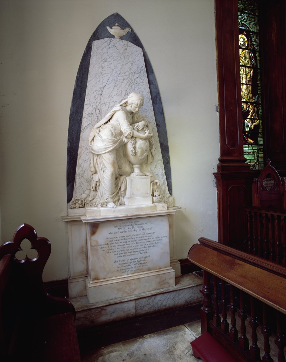 रोज हॉल, 1790 (संगमरमर) के रोजा पामर के लिए स्मारक द्वारा जॉन बेकन