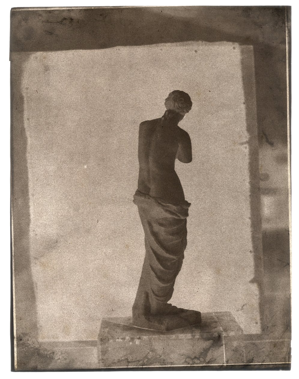 शीर्षक रहित [वीनस डी मिलो की एक प्रतिमा के साथ जीवन], 1852-53। द्वारा जॉन बेस्ली ग्रीन