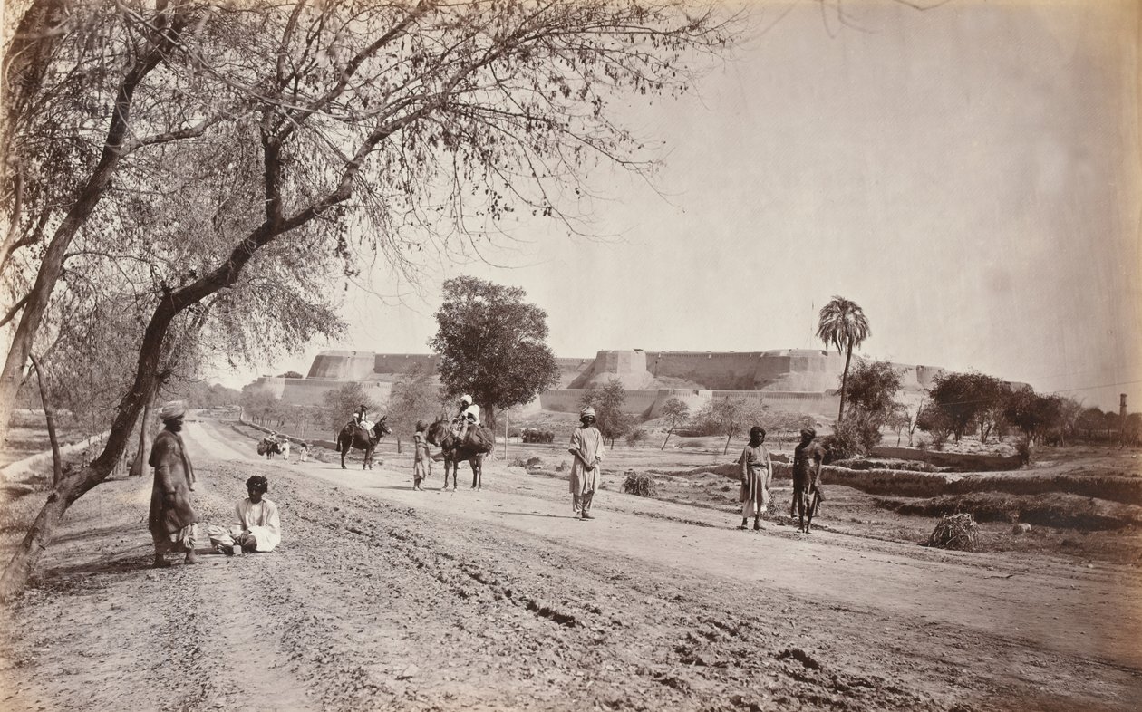 'पेशावर किला और आसपास, जेल से', c.1862 (फोटो) द्वारा जॉन बर्क