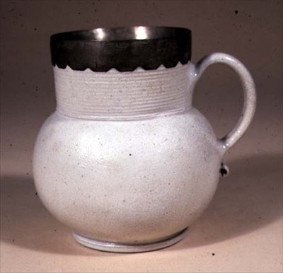 मग, c.1680 (नमक-चमकता हुआ पत्थर का पात्र) द्वारा जॉन ड्वाइट