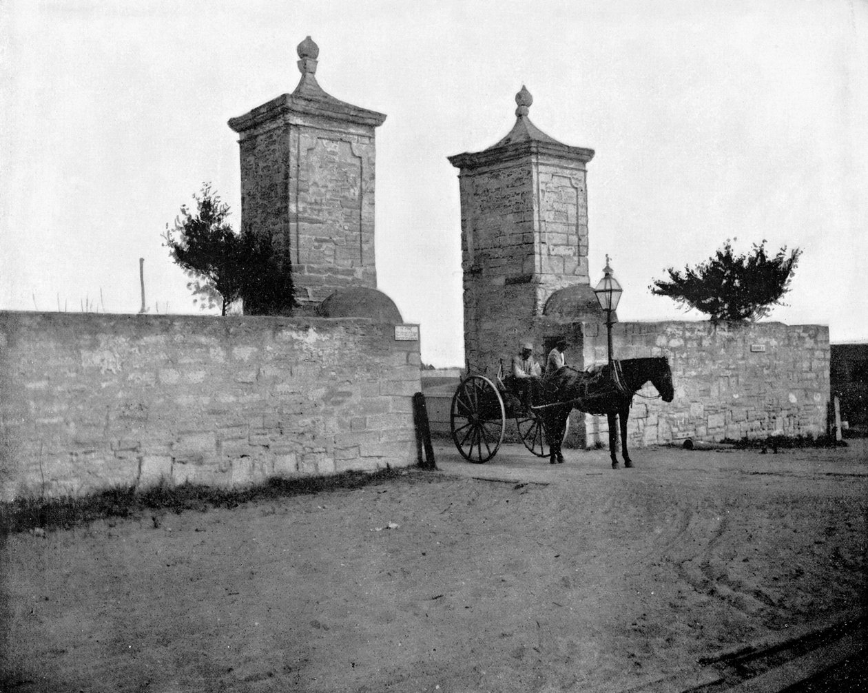 ओल्ड सिटी गेट, सेंट ऑगस्टीन, फ्लोरिडा, यूएसए, 1893। द्वारा जॉन एल। स्टोडर्ड
