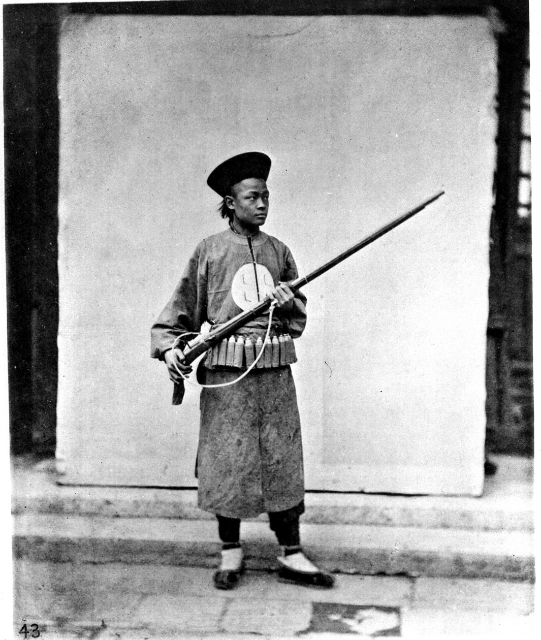 चीन, सैनिक, c.1870 (फोटो) द्वारा जॉन थॉमसन