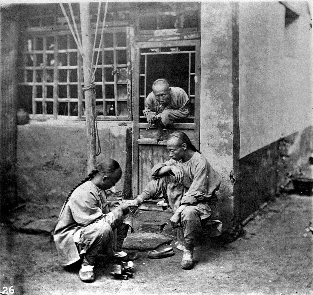 चीन, पेडीक्योर, c.1870 (फोटो) द्वारा जॉन थॉमसन