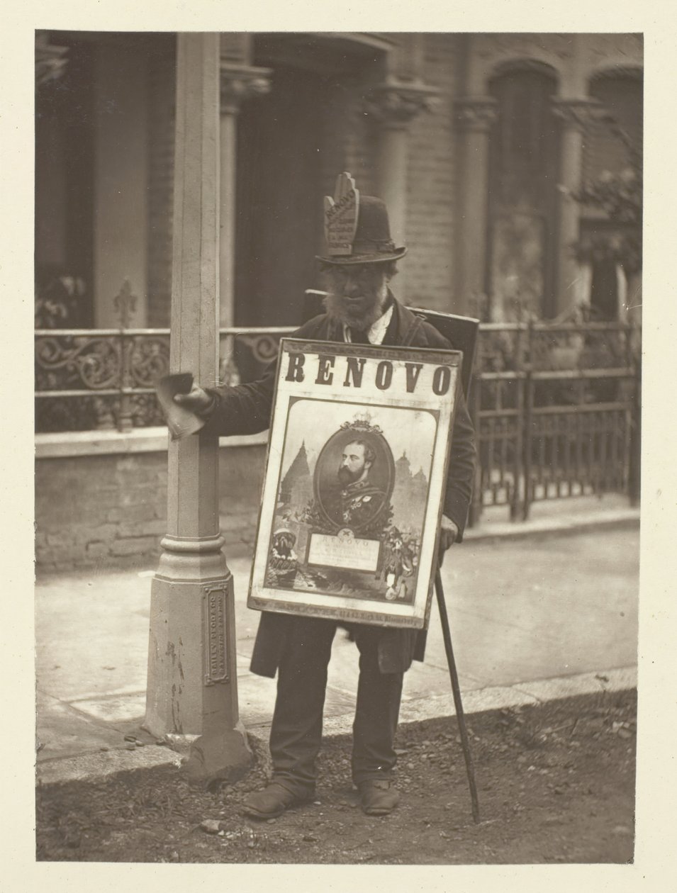 लंदन बोर्डमैन, 1881। द्वारा जॉन थॉमसन