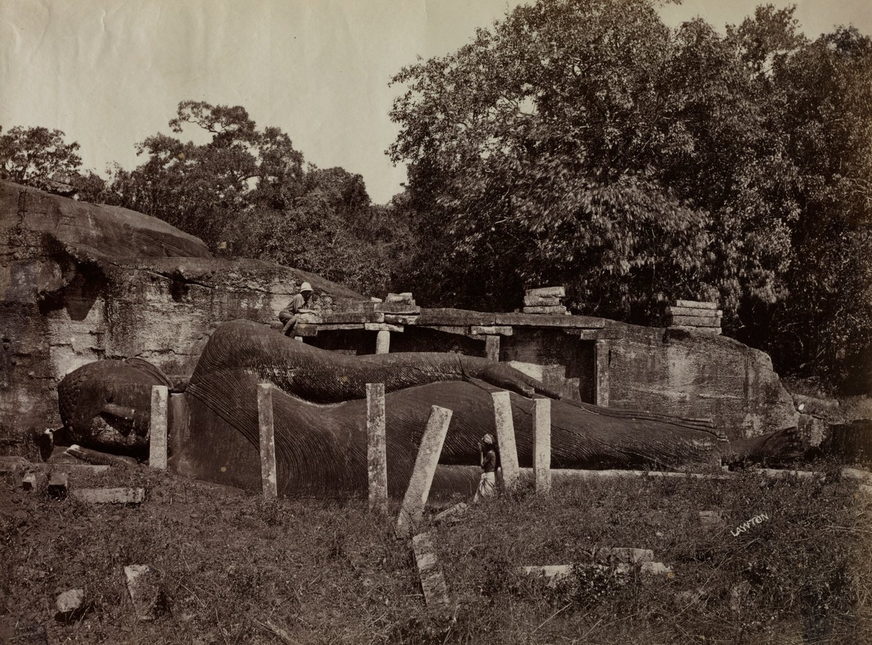 बुद्ध का परनिर्वाण, गल विहार, पोलोन्नारुवा, सीलोन, 1870-1871। द्वारा जोसेफ लॉटन