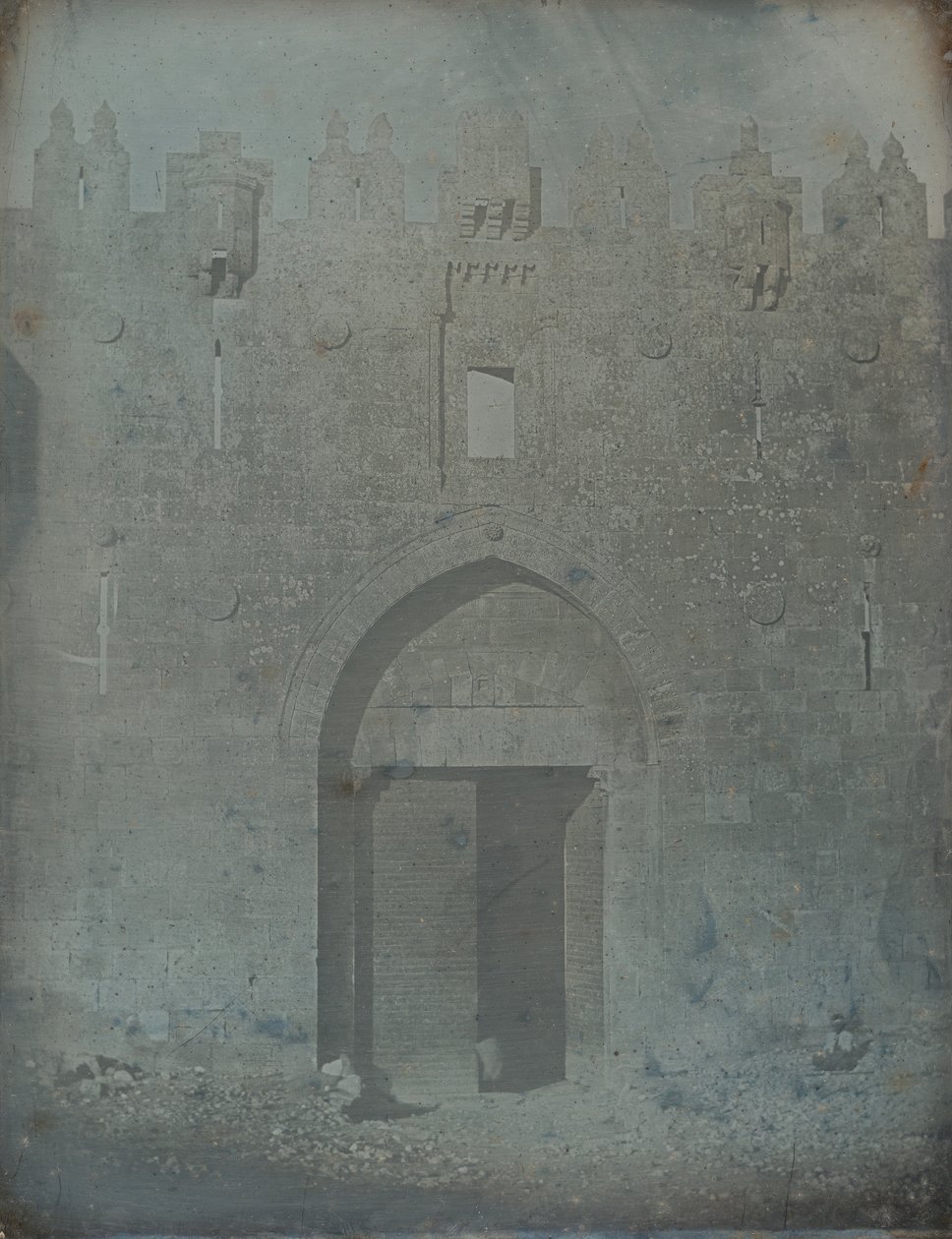 दमिश्क गेट, यरूशलेम, 1842-44। द्वारा जोसेफ फिलिबर्ट जिरॉल्ट डी प्रांगेय