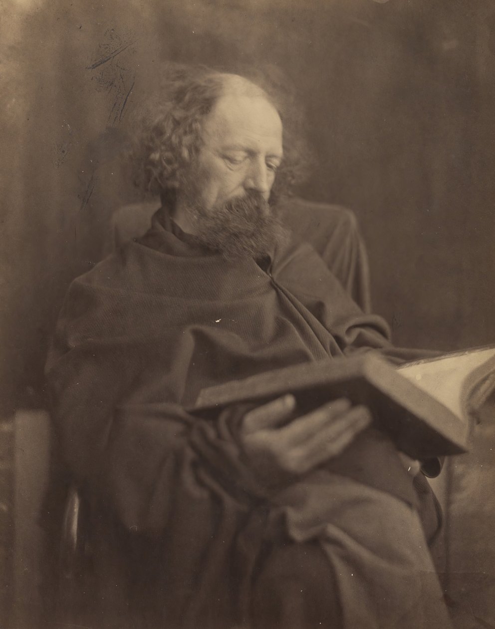 टेनीसन पढ़ना, 1865। द्वारा जूलिया मार्गरेट कैमरून