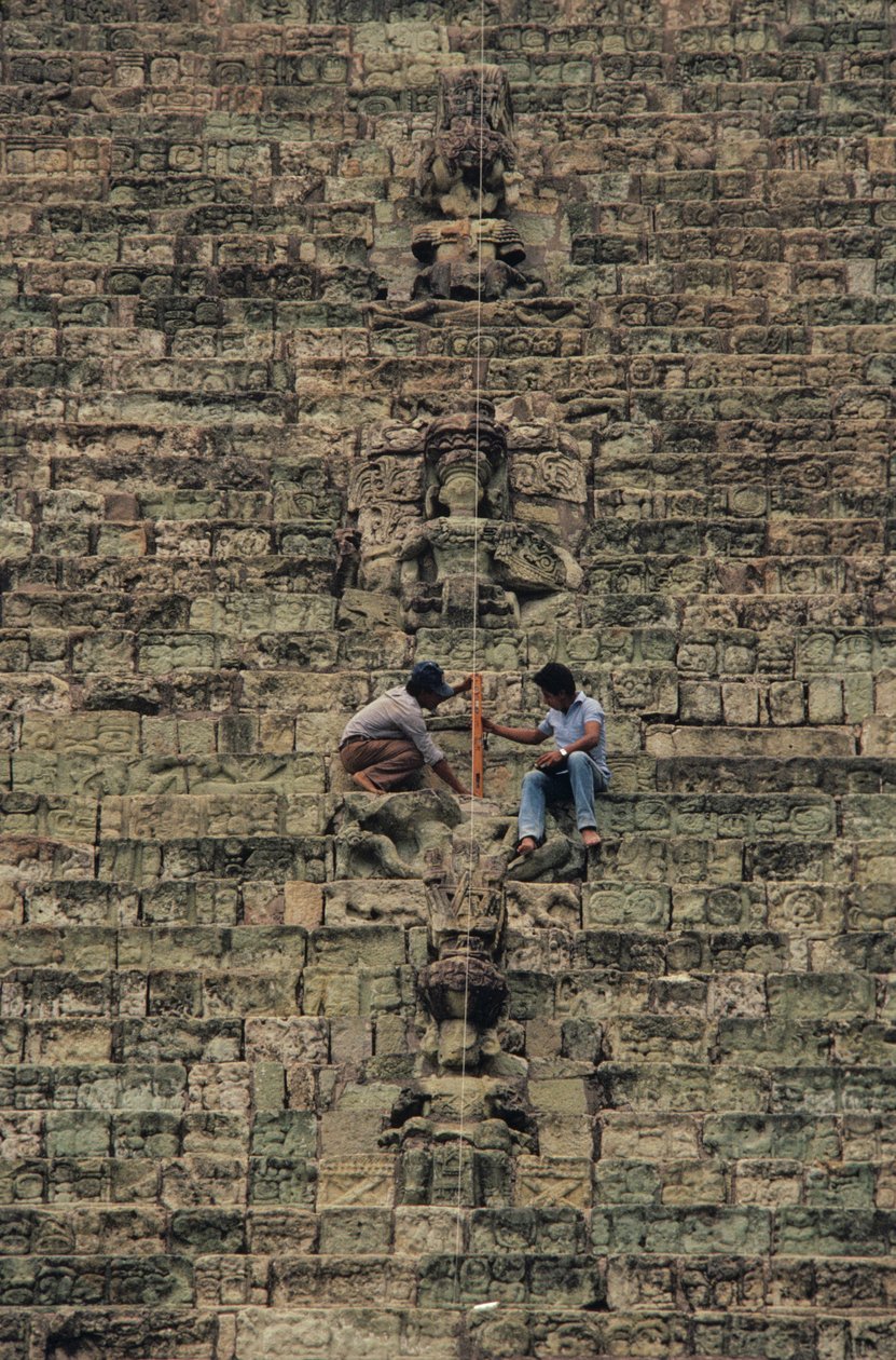  द्वारा केनेथ गैरेट