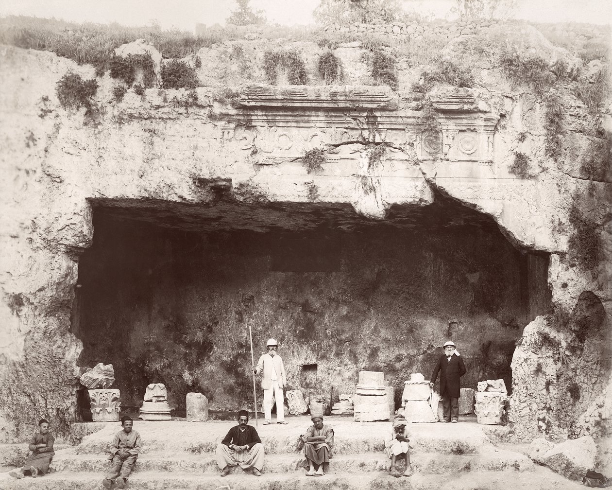 किंग्स, यरूशलेम, 1897 के मकबरे पर कॉनराड शिक (दाएं) द्वारा एल। शोओनेके
