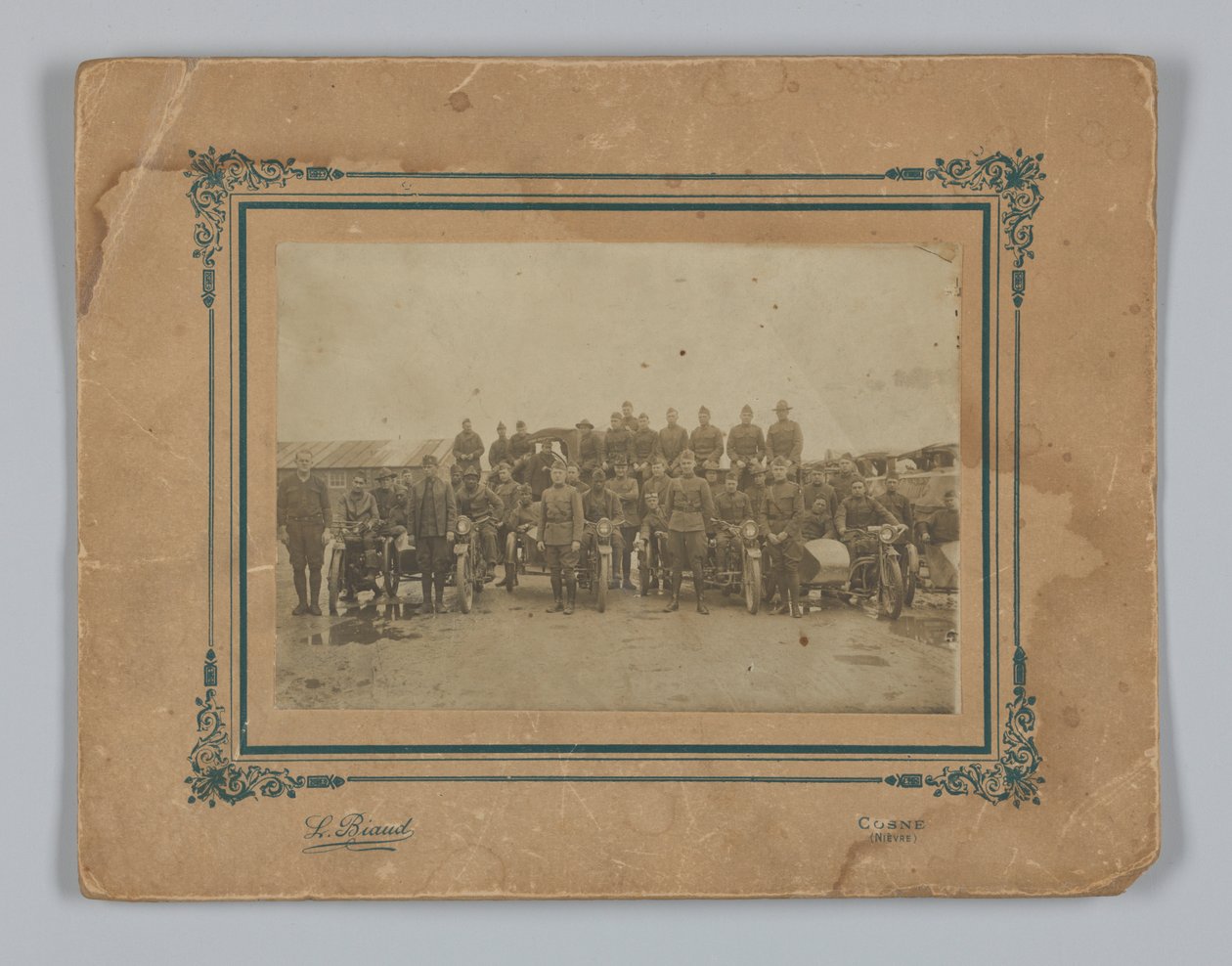 फ्रांस में एकीकृत अमेरिकी अभियान बल की तस्वीर, 1917-1919। द्वारा एल. बियाउडो