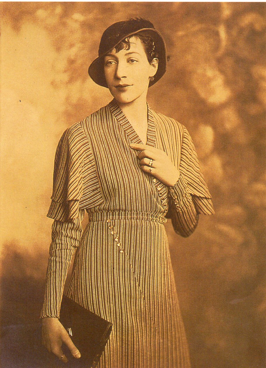डोरिस लैंगली-लेवी मूर, c.1933 द्वारा Lafayette स्टूडियो