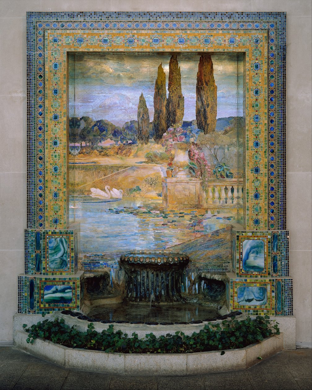 गार्डन लैंडस्केप, c.1905–15 (फ़ेवराइल-ग्लास मोज़ेक) द्वारा लुई कम्फर्ट टिफ़नी