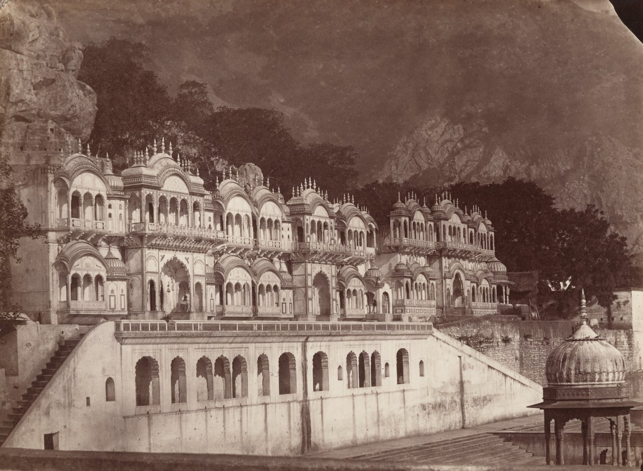  द्वारा लुई रूसेलेट