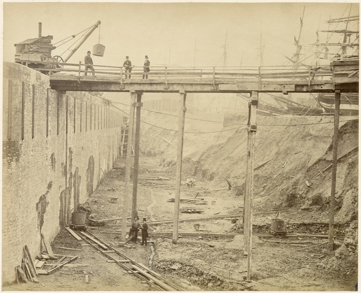 विस्तारित लाइमहाउस बेसिन का निर्माण, लंदन, मई 1869 द्वारा लुकास और टक