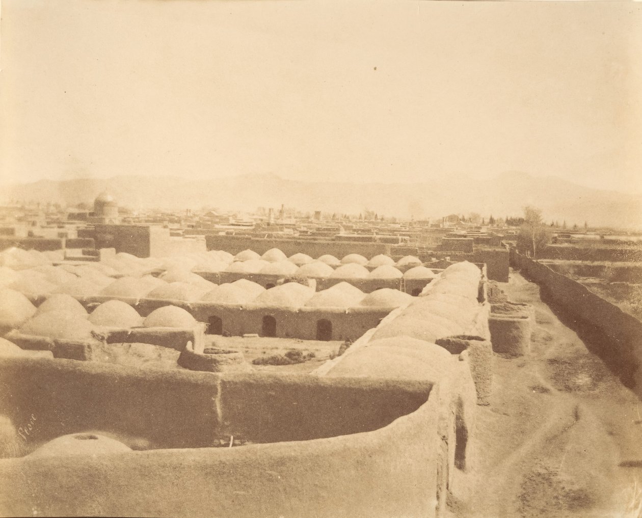 [आर्क का दक्षिण गेट, तेहरान, ईरान], 1840 से 60 का दशक। द्वारा लुइगी पेस