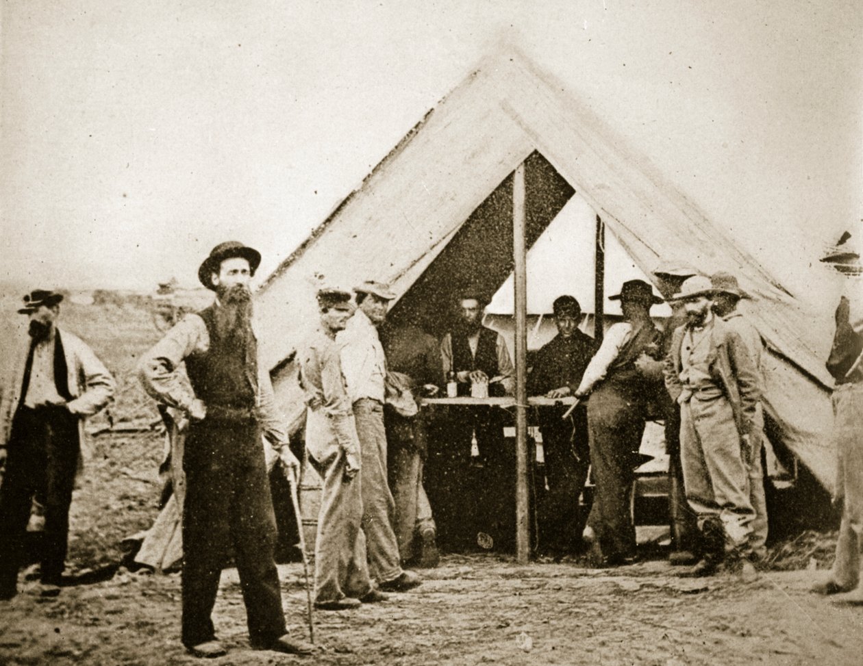 ए सुटलर टेंट (आर्मी स्टोर कीपर), जून 1864 - अप्रैल 1865 द्वारा मैथ्यू बी ब्रैडी