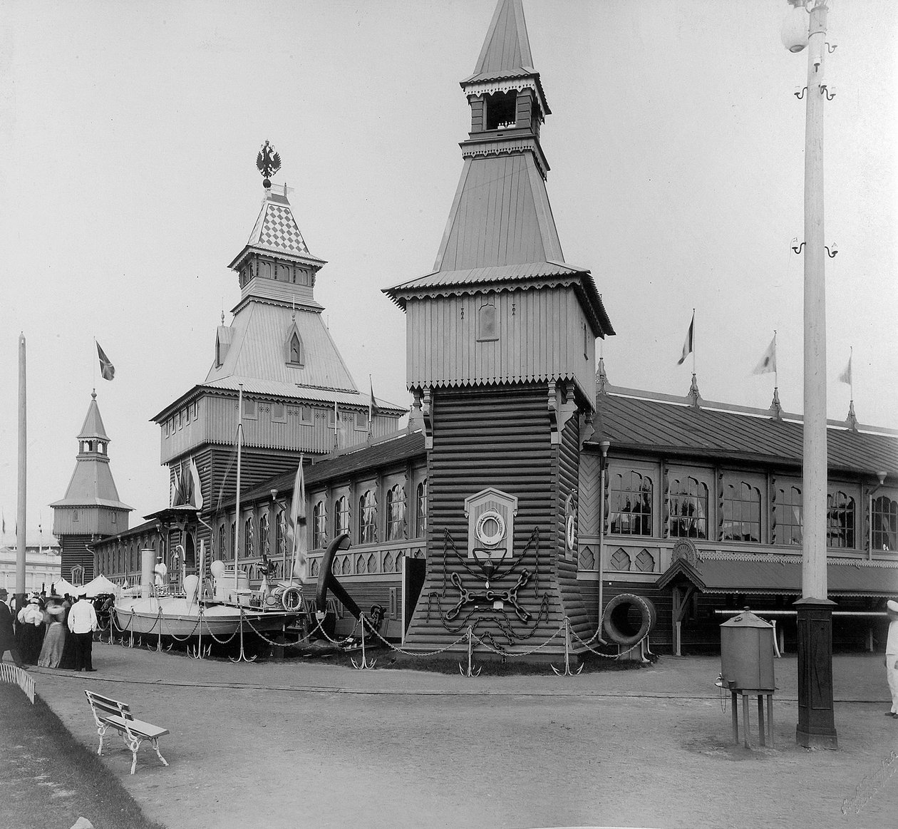 नेवल कॉर्नर, ऑल-रूस प्रदर्शनी, निज़नी नोवगोरोड, रूस, 1896। द्वारा मैक्सिम दिमित्री