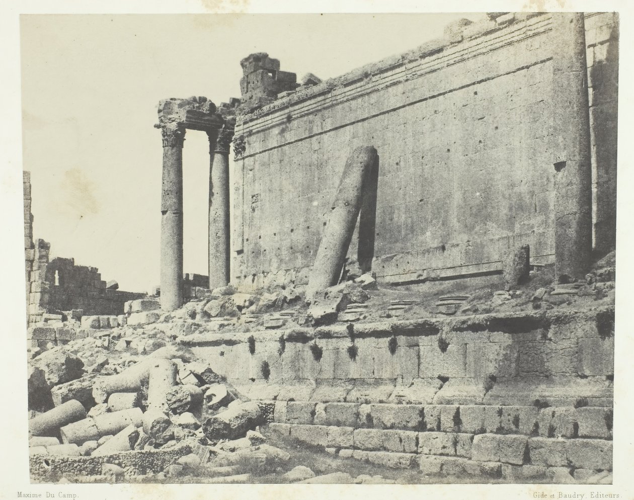 बालबेक हेलीओपोलिस, बृहस्पति का मंदिर, पूर्वी मुखौटा, सीरिया, 184951, 1852 मुद्रित। द्वारा मैक्सिम डू कैंप