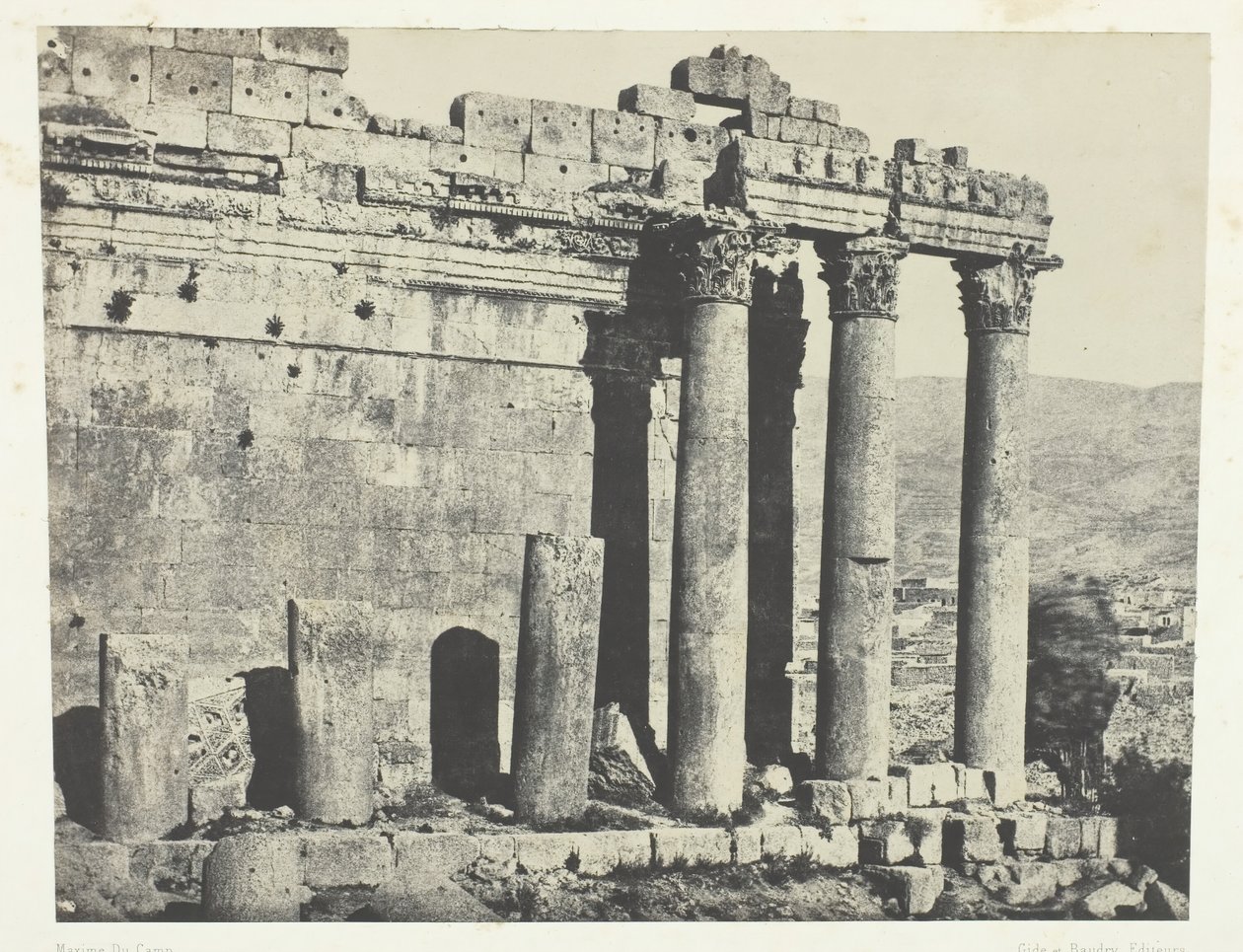 बाल्बेक हेलीओपोलिस, बृहस्पति का मंदिर, पश्चिमी अग्रभाग, सीरिया, 184951, 1852 मुद्रित। द्वारा मैक्सिम डू कैंप