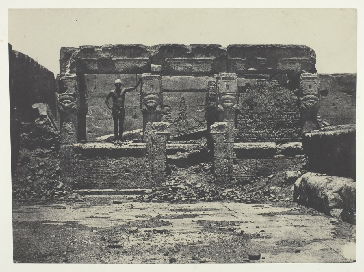 डेंडेरा टुटायर्स का महान मंदिर, ऊपरी मिस्र, 184951, 1852 में छपा। द्वारा मैक्सिम डू कैंप