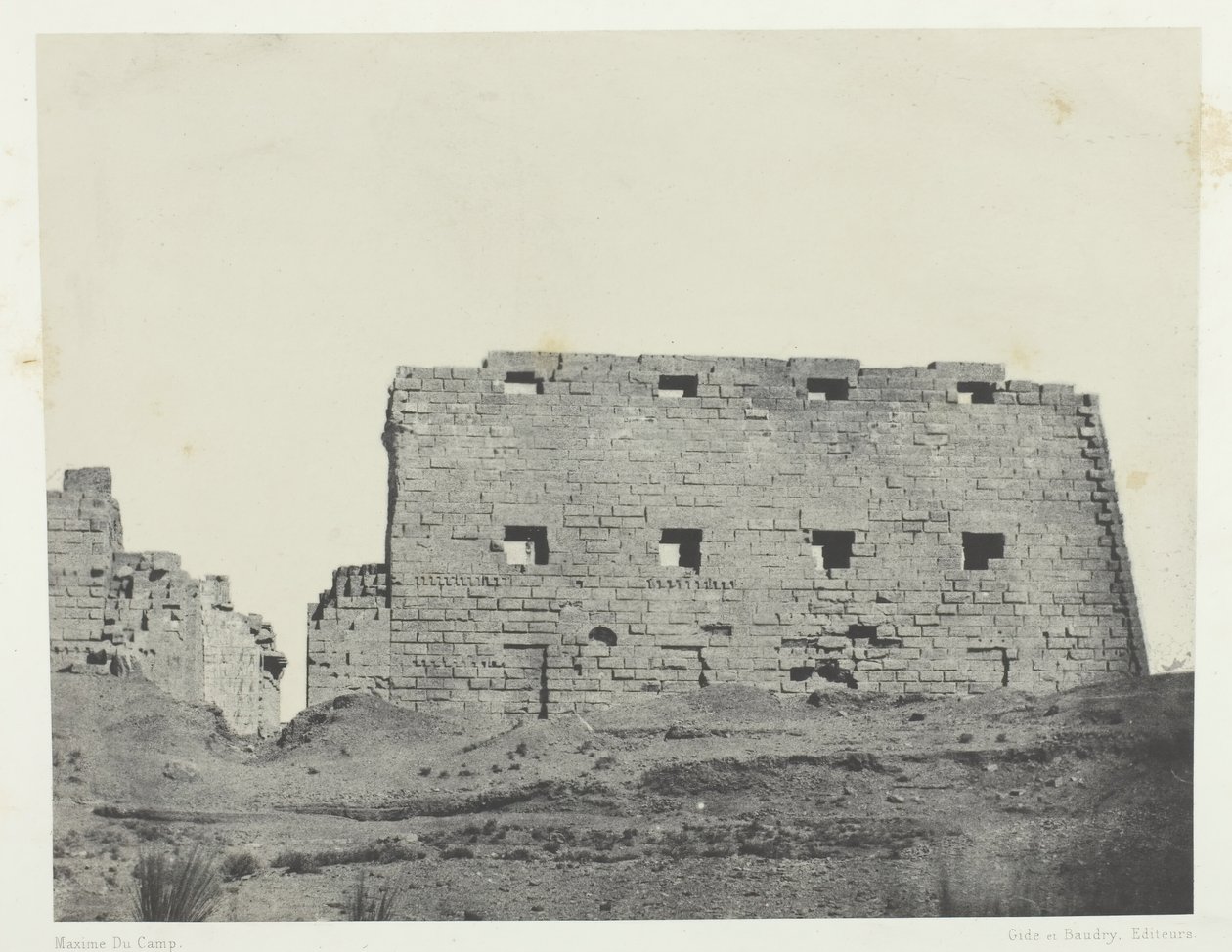 कर्णक पैलेस, दक्षिण-पश्चिम के महान तोरण, थेब्स, 184951, 1852 छपे। द्वारा मैक्सिम डू कैंप