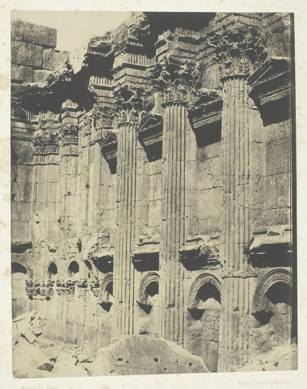 बालबेक हेलियोपोलिस में बृहस्पति का मंदिर, नाओस, सीरिया का आंतरिक भाग, 184951, 1852 मुद्रित। द्वारा मैक्सिम डू कैंप