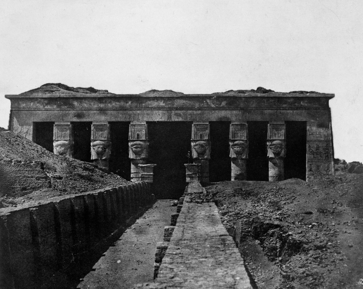 डेंडराह का मंदिर, ऊपरी मिस्र, 1852 द्वारा मैक्सिम डू कैंप