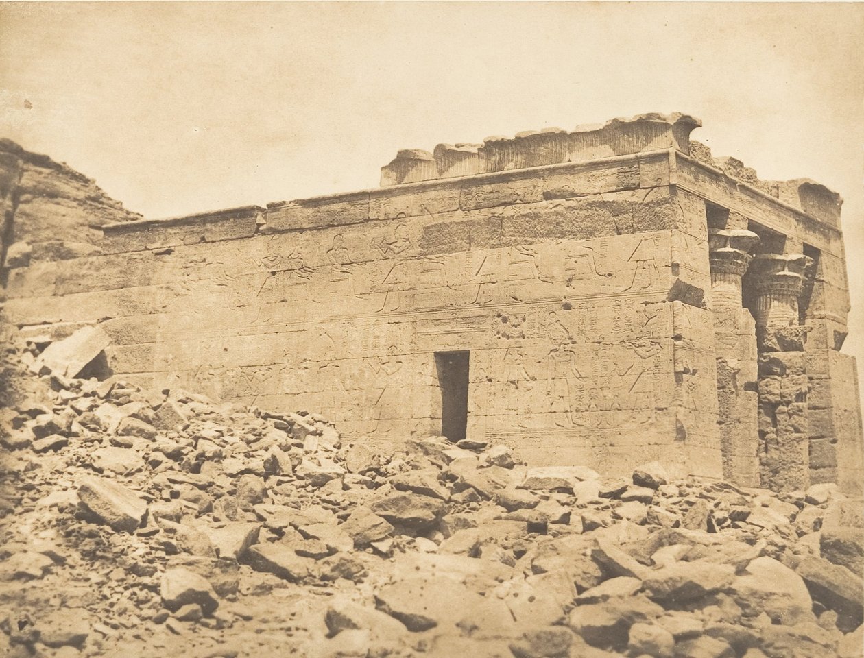 कर्क रेखा के डंडौर ट्रॉपिक के मंदिर के सर्वनाम का दृश्य, 7 अप्रैल, 1850। द्वारा मैक्सिम डू कैंप