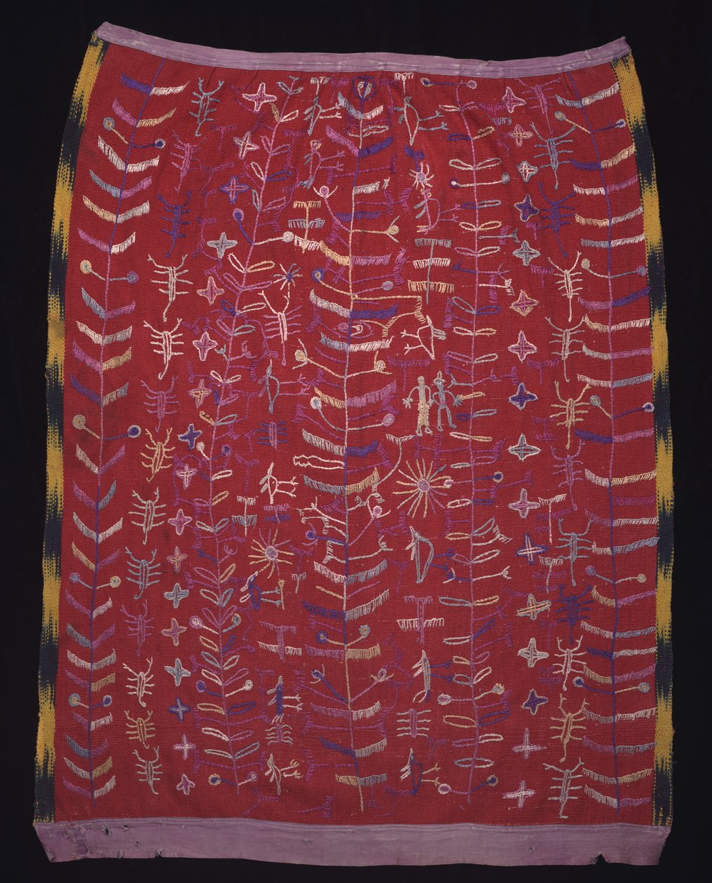 Cofradia कपड़ा, संभवतः मसीह की एक आकृति के लिए एप्रन, c.1920-1940 (कपास और रेशम) द्वारा माया मय