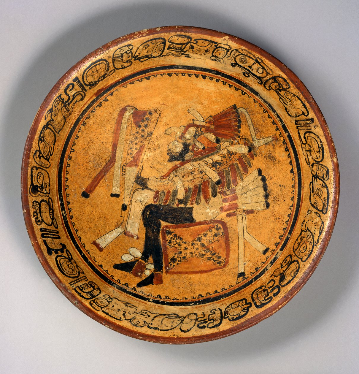 तिपाई बाउल, c.550-700 (टेराकोटा और पेंट) द्वारा माया मय