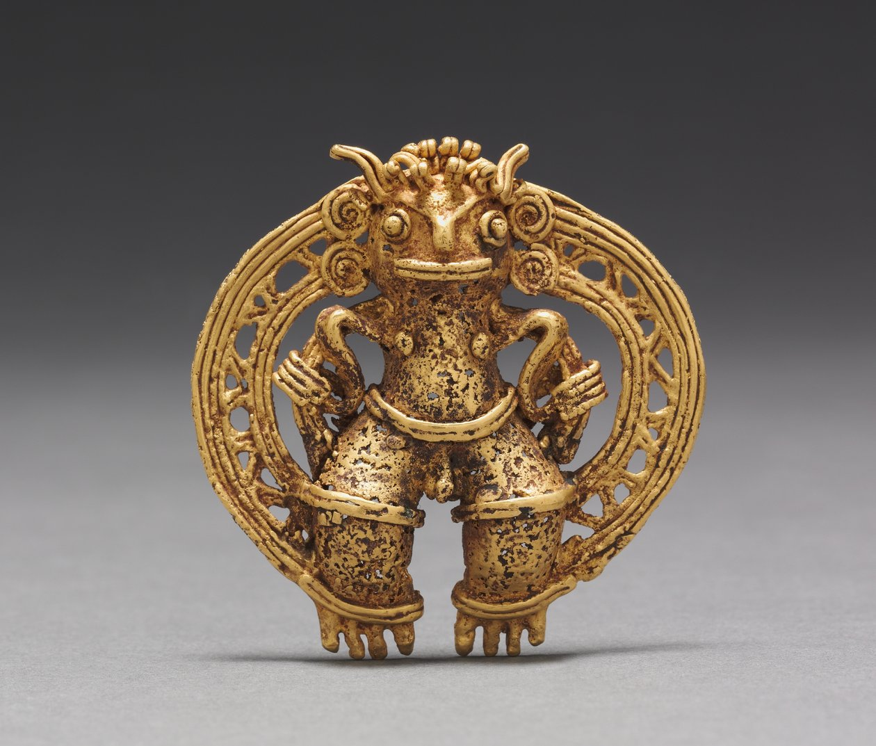 चित्रा लटकन, सी। 1000-1550 (कच्चा सोना) द्वारा मेसोअमेरिकन मेसोअमेरिकन