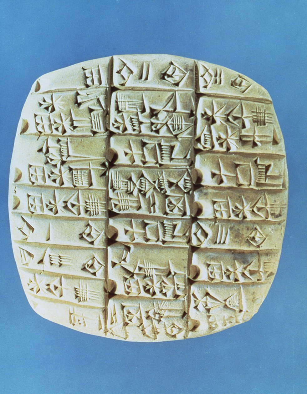 Cuneiform स्क्रिप्ट, c.2400 ईसा पूर्व (टेराकोटा) के साथ लेखा तालिका द्वारा मेसोपोटेमिया