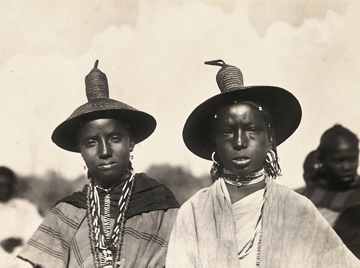 फासीवादी युग में 'बिल्डिंग ए एम्पायर': एबिसिनियन लालित्य, 09/05/1936 (बी/डब्ल्यू फोटो) द्वारा मोडेस्टिनो बाल्डिनेटी