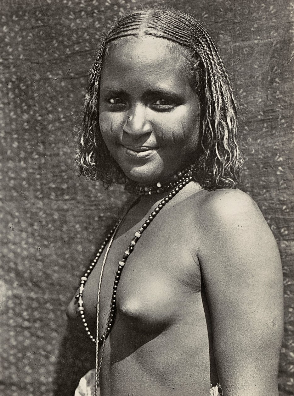 फासिस्ट युग में 'बिल्डिंग ए एम्पायर': एक हबाब गर्ल, 09/05/1936 (बी/डब्ल्यू फोटो) द्वारा मोडेस्टिनो बाल्डिनेटी