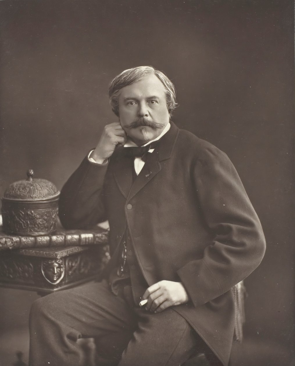 एडमंड डी गोनकोर्ट फ्रांसीसी लेखक और आलोचक, 1822-1896, सी। 185376. द्वारा नादर